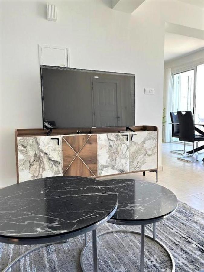 H&O Alina Sunset Apartment 파포스 외부 사진