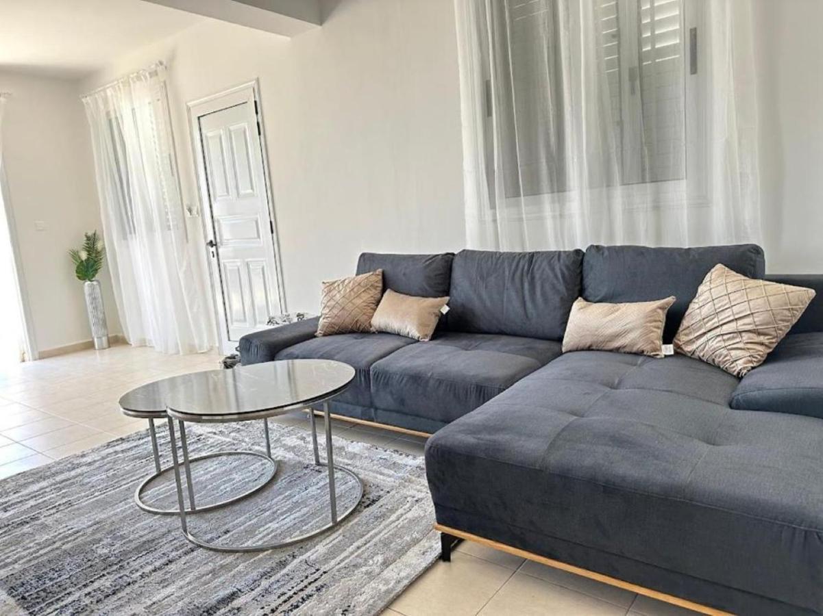 H&O Alina Sunset Apartment 파포스 외부 사진