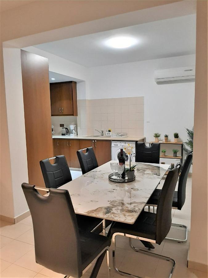 H&O Alina Sunset Apartment 파포스 외부 사진